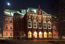 220px-Collegium_Novum_UJ_02_Krakow